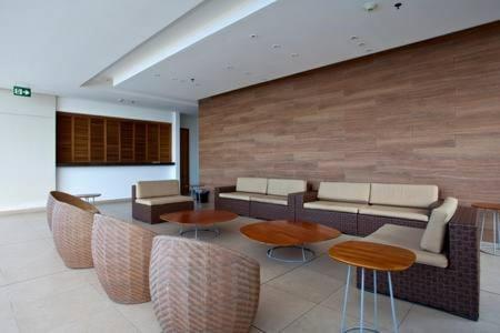 En Edificio H2 Bocagrande Cerca Al Mar Apartment