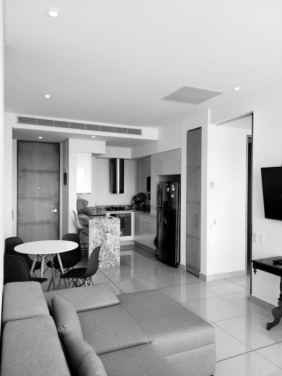 En Edificio H2 Bocagrande Cerca Al Mar