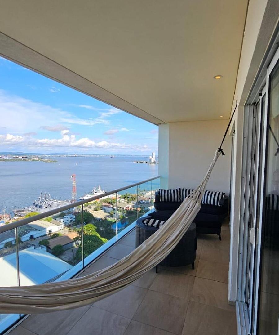 En Edificio H2 Bocagrande Cerca Al Mar * Cartagena