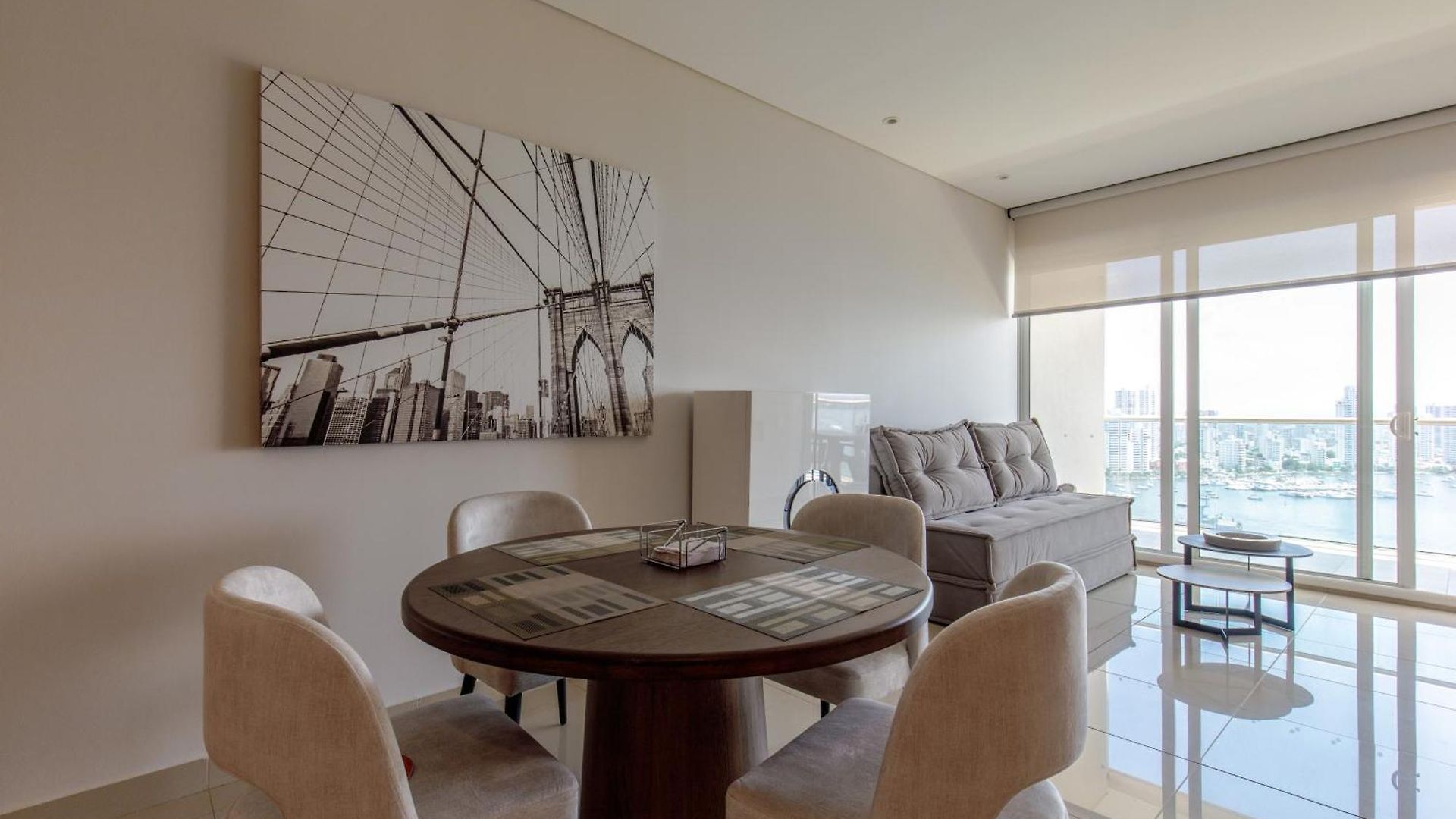 En Edificio H2 Bocagrande Cerca Al Mar Apartment *