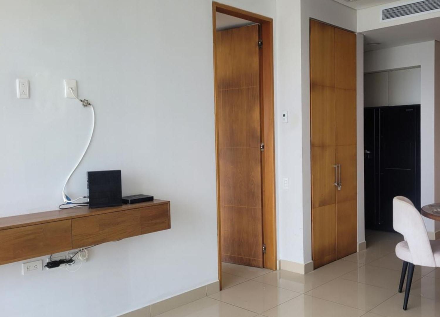 En Edificio H2 Bocagrande Cerca Al Mar * Cartagena