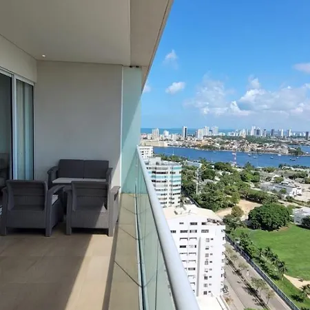 En Edificio H2 Bocagrande Cerca Al Mar * Cartagena