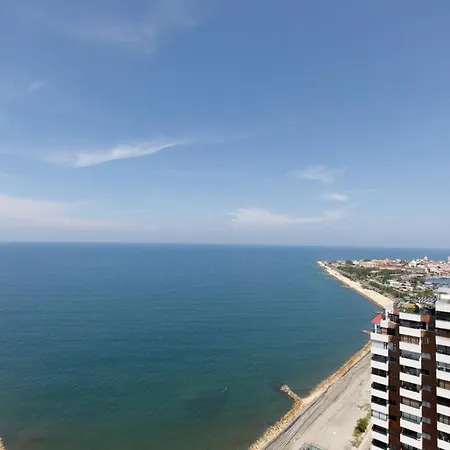 Apartment En Edificio H2 Bocagrande Cerca Al Mar *