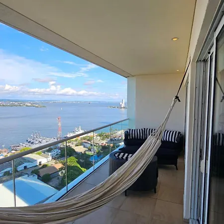 En Edificio H2 Bocagrande Cerca Al Mar * Cartagena