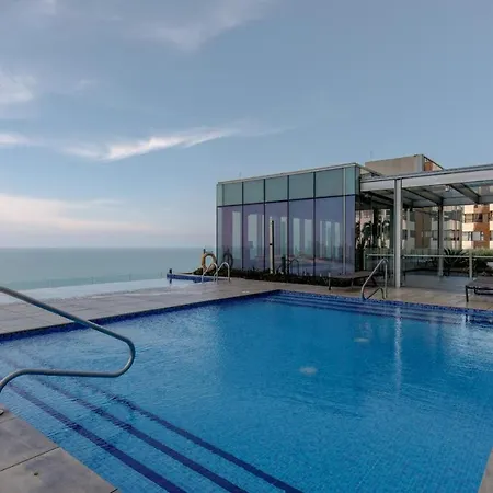 En Edificio H2 Bocagrande Cerca Al Mar * Cartagena