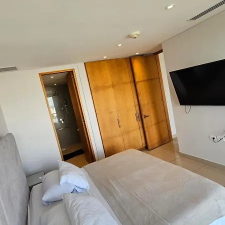Apartamento En Edificio H2 Bocagrande Cerca Al Mar