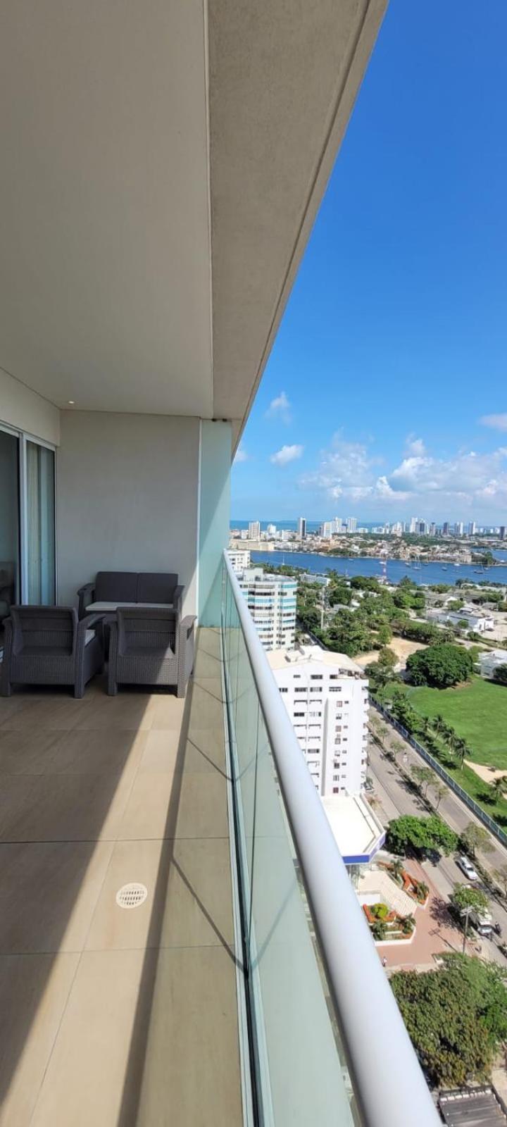 En Edificio H2 Bocagrande Cerca Al Mar * Cartagena